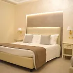 Ξενοδοχείο Vittorio Emanuele 4*