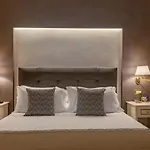 Vittorio Emanuele 4*
