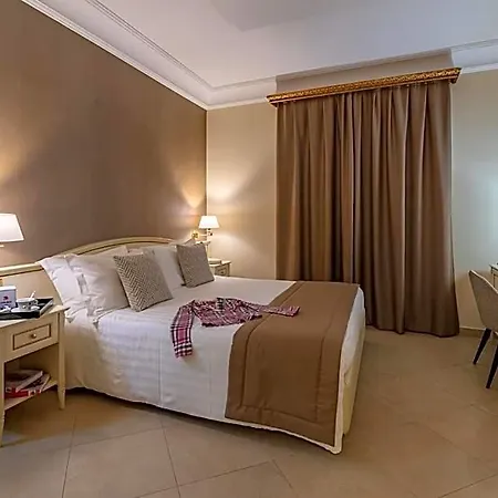 Vittorio Emanuele 4*